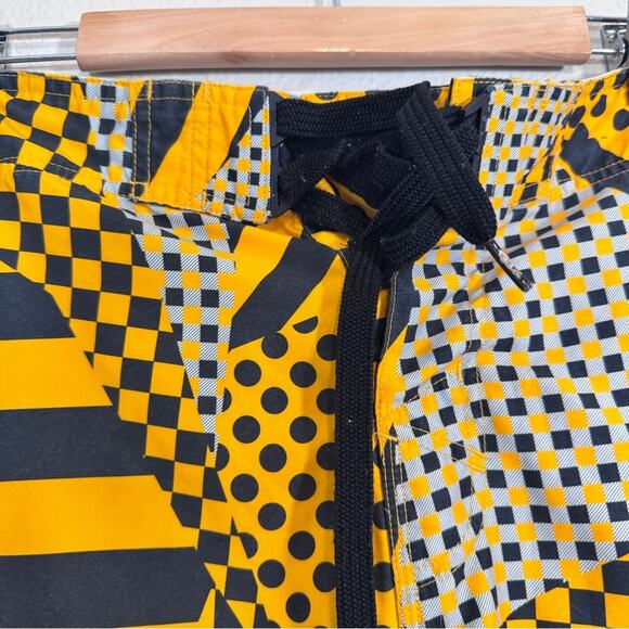 Vans Yellow Black Board Shorts Swim Trunks Mens 32 Modest Beachy Classic - Picture 2 of 8